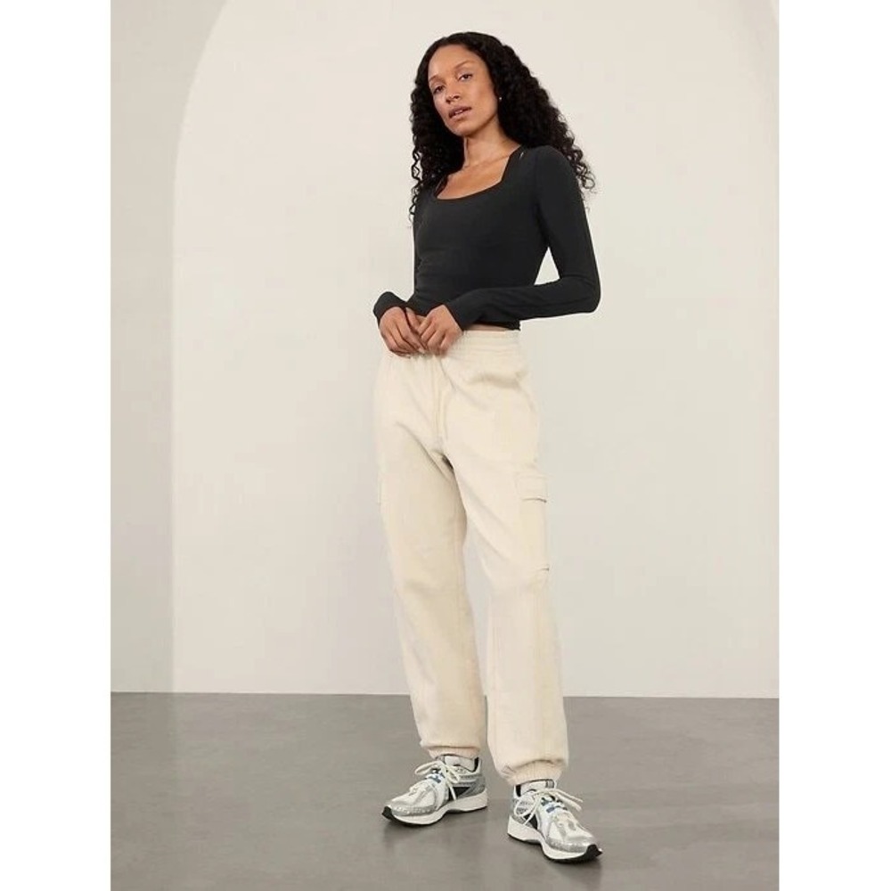 Athleta Forever Fleece Cargo Jogger Womens Large Beige High Rise NEW